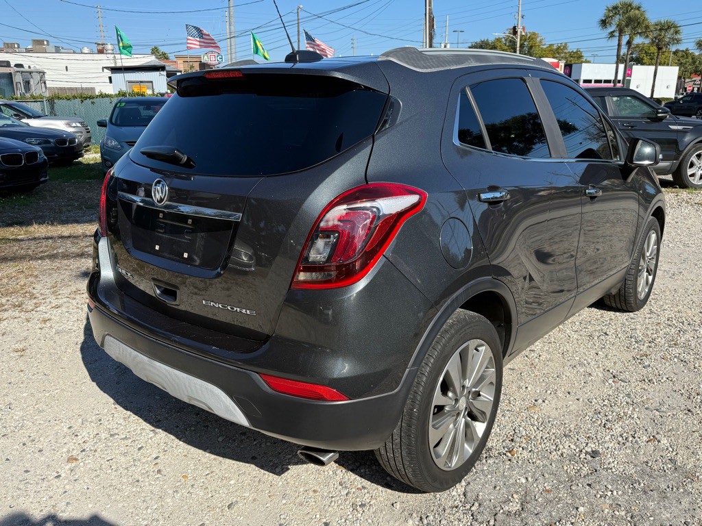 2017 Buick Enclave Image 3