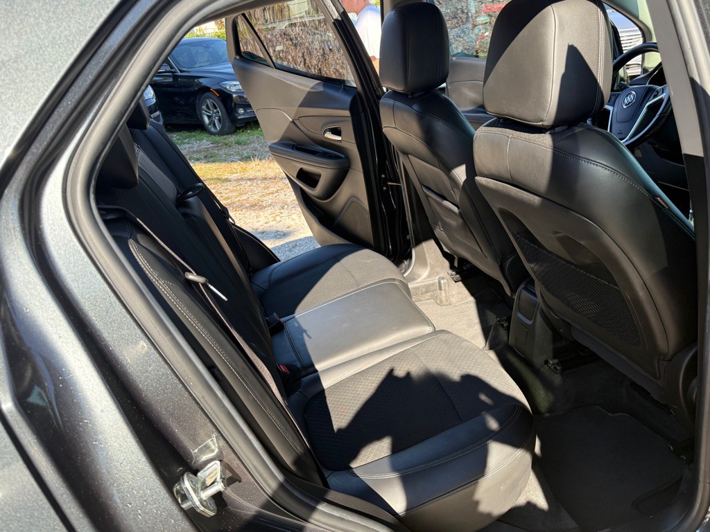 2017 Buick Enclave Image 6