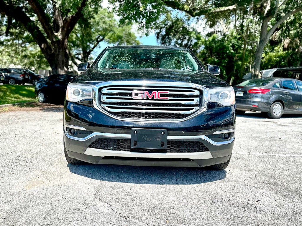 2017 GMC Acadia Image 2