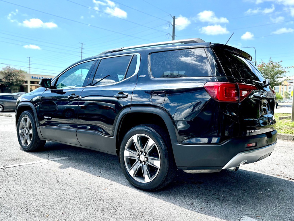 2017 GMC Acadia Image 7