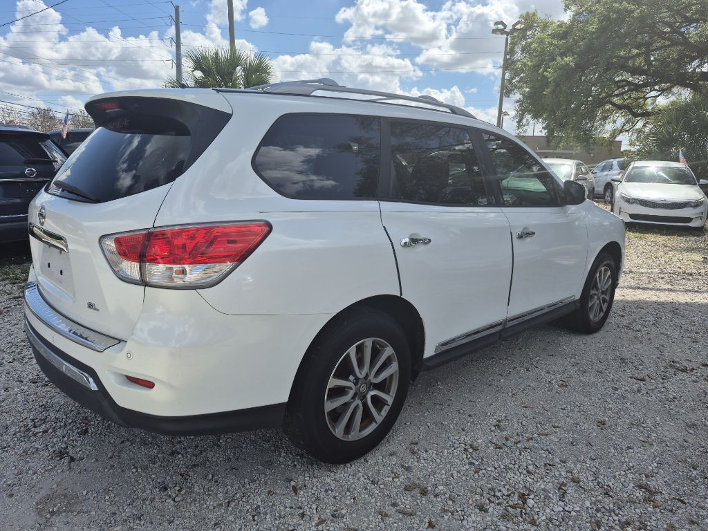 2013 Nissan Pathfinder Image 4