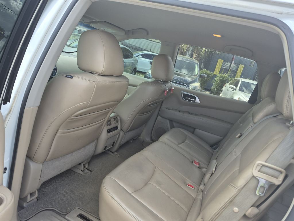 2013 Nissan Pathfinder Image 7