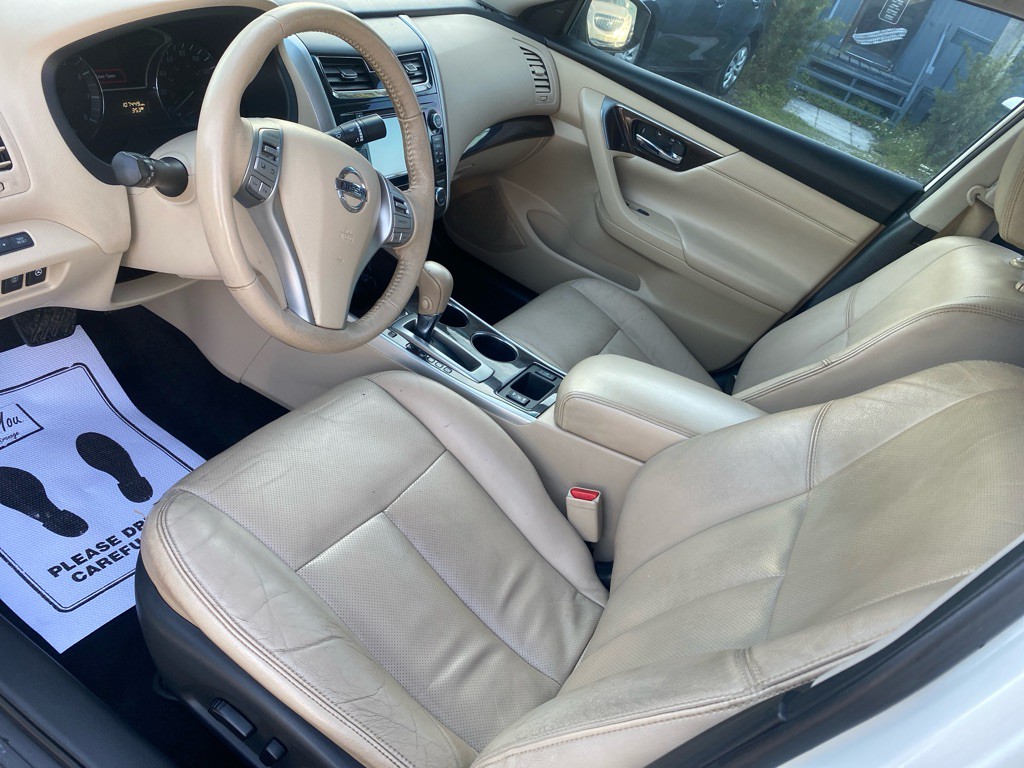 2015 Nissan Altima Image 5