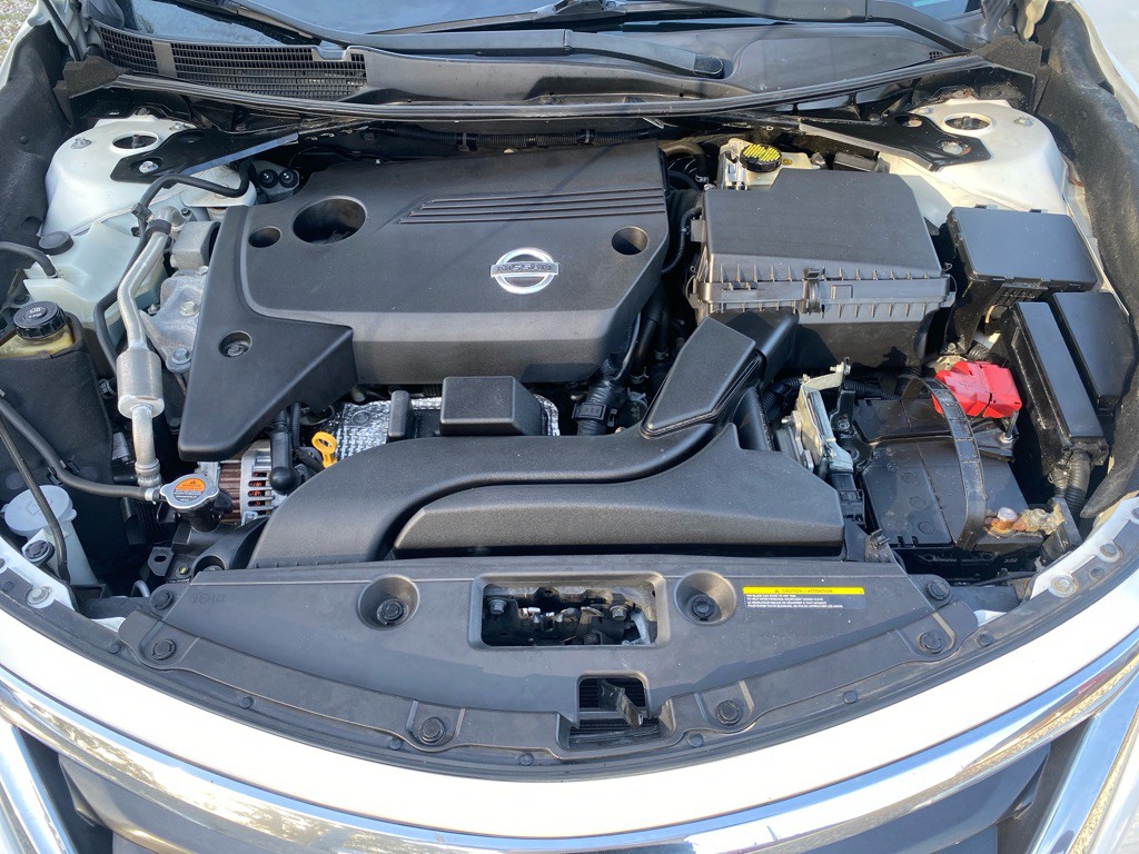 2015 Nissan Altima Image 7