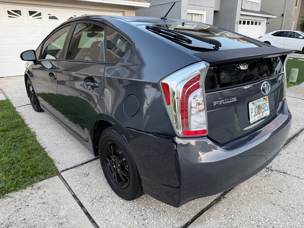 2013 Toyota Prius Image 4