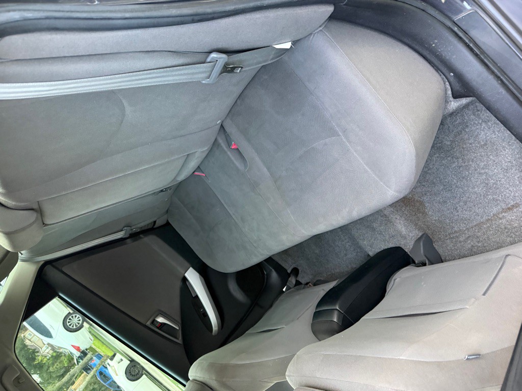 2013 Toyota Prius Image 5