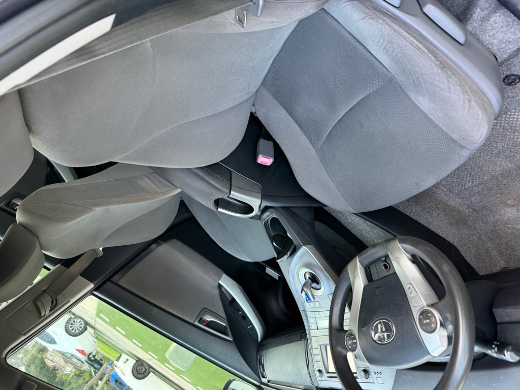 2013 Toyota Prius Image 7