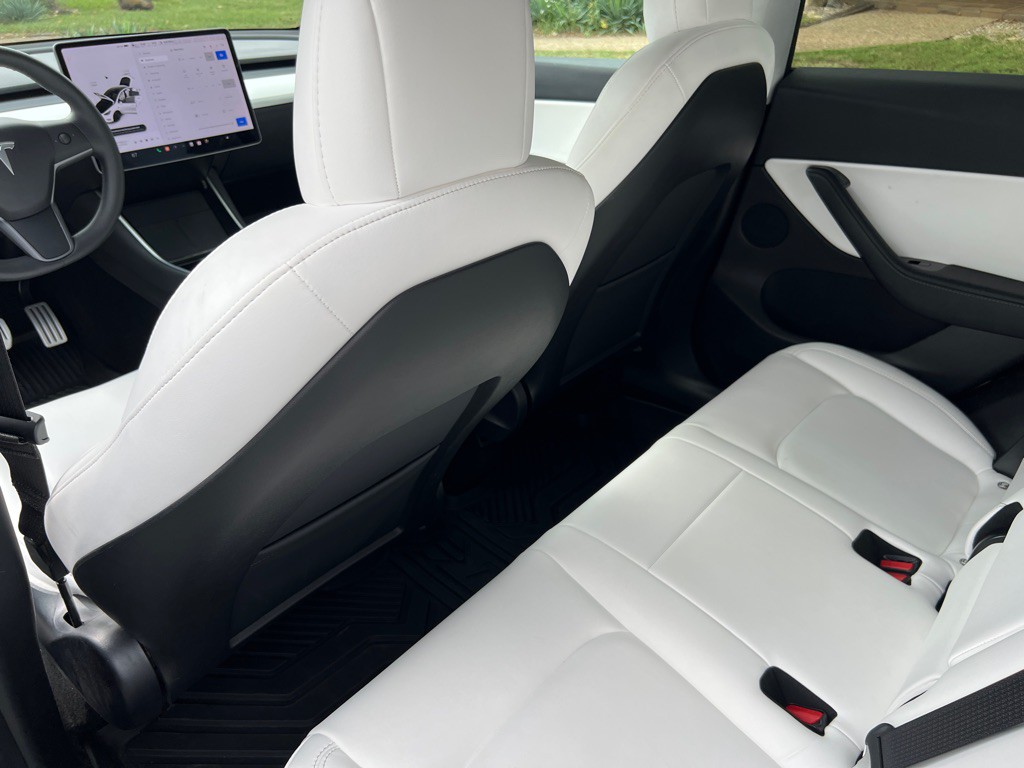 2020 Tesla Model Y Image 23