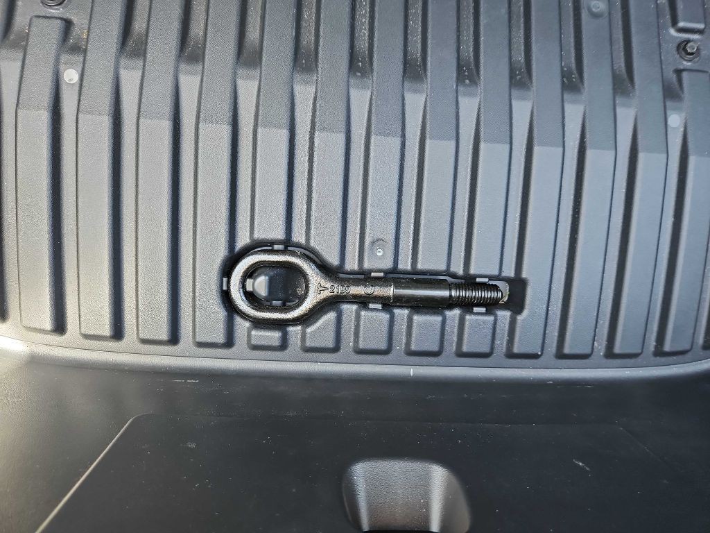 2021 Tesla Model Y Image 25