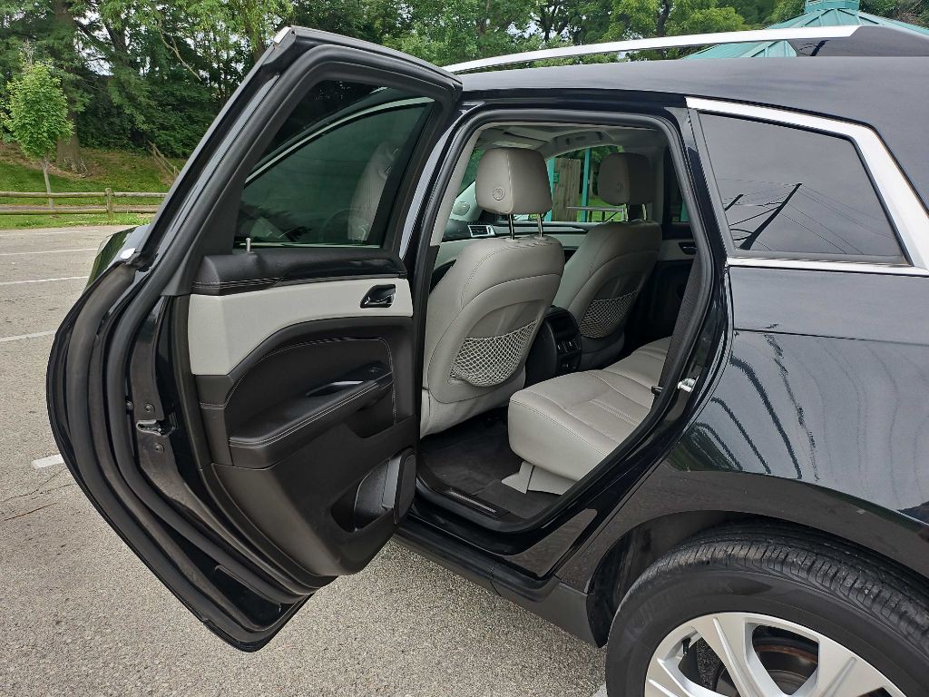 2013 Cadillac SRX Image 28