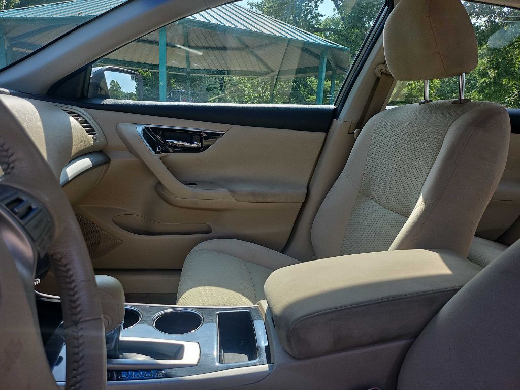 2014 Nissan Altima Image 12