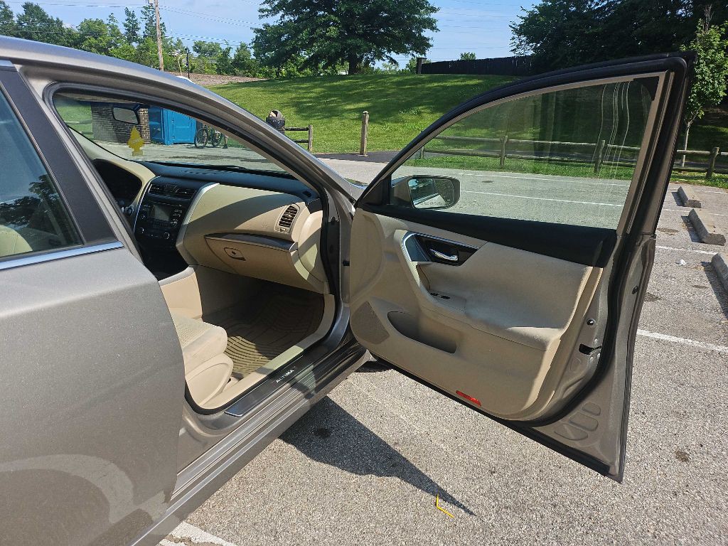 2014 Nissan Altima Image 18