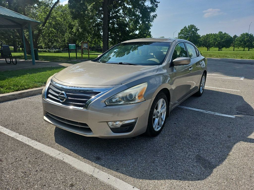 2014 Nissan Altima Image 1