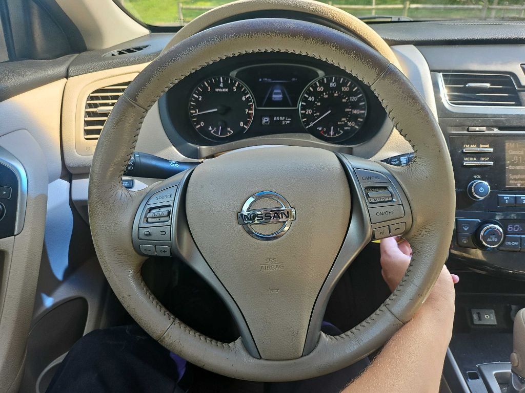 2014 Nissan Altima Image 14