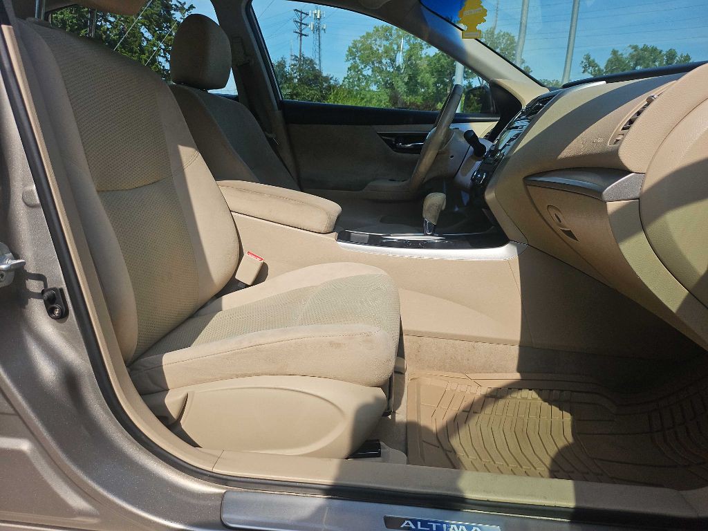 2014 Nissan Altima Image 20