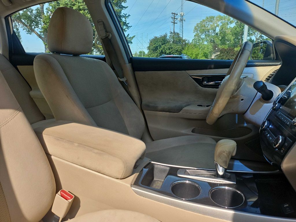 2014 Nissan Altima Image 21