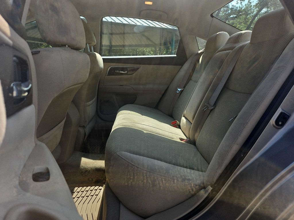 2014 Nissan Altima Image 25