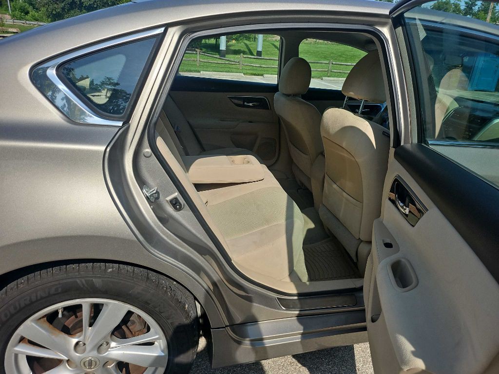 2014 Nissan Altima Image 27