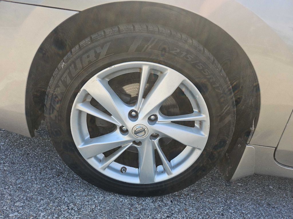 2014 Nissan Altima Image 31