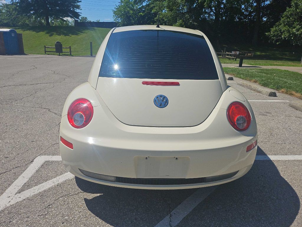 2007 Volkswagen Beetle Image 6