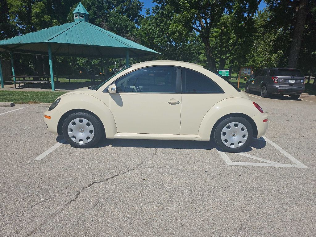 2007 Volkswagen Beetle Image 8