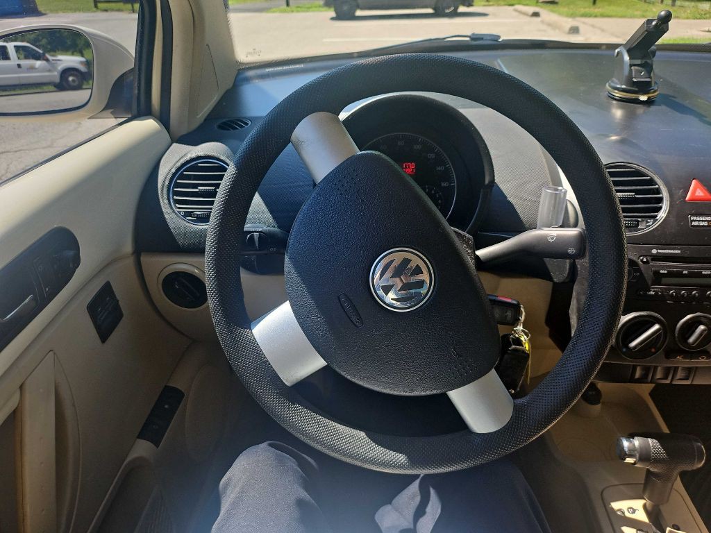2007 Volkswagen Beetle Image 15