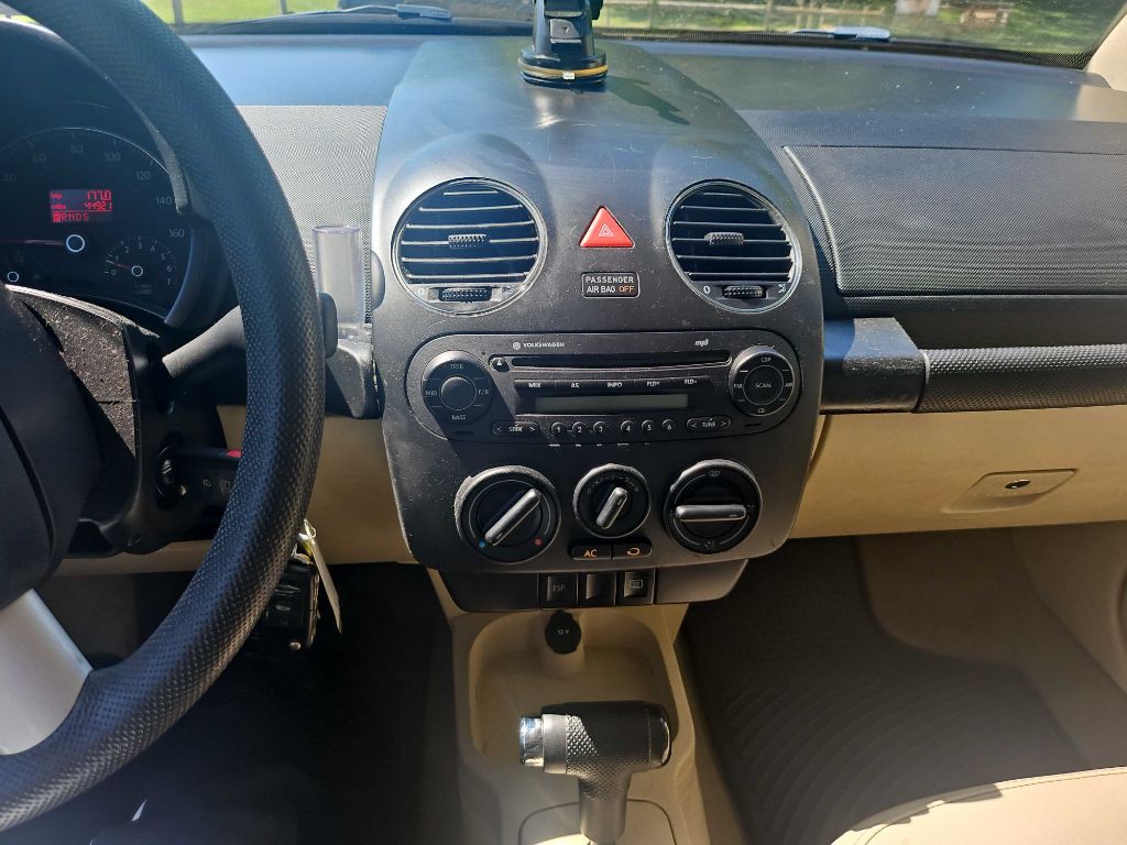 2007 Volkswagen Beetle Image 16