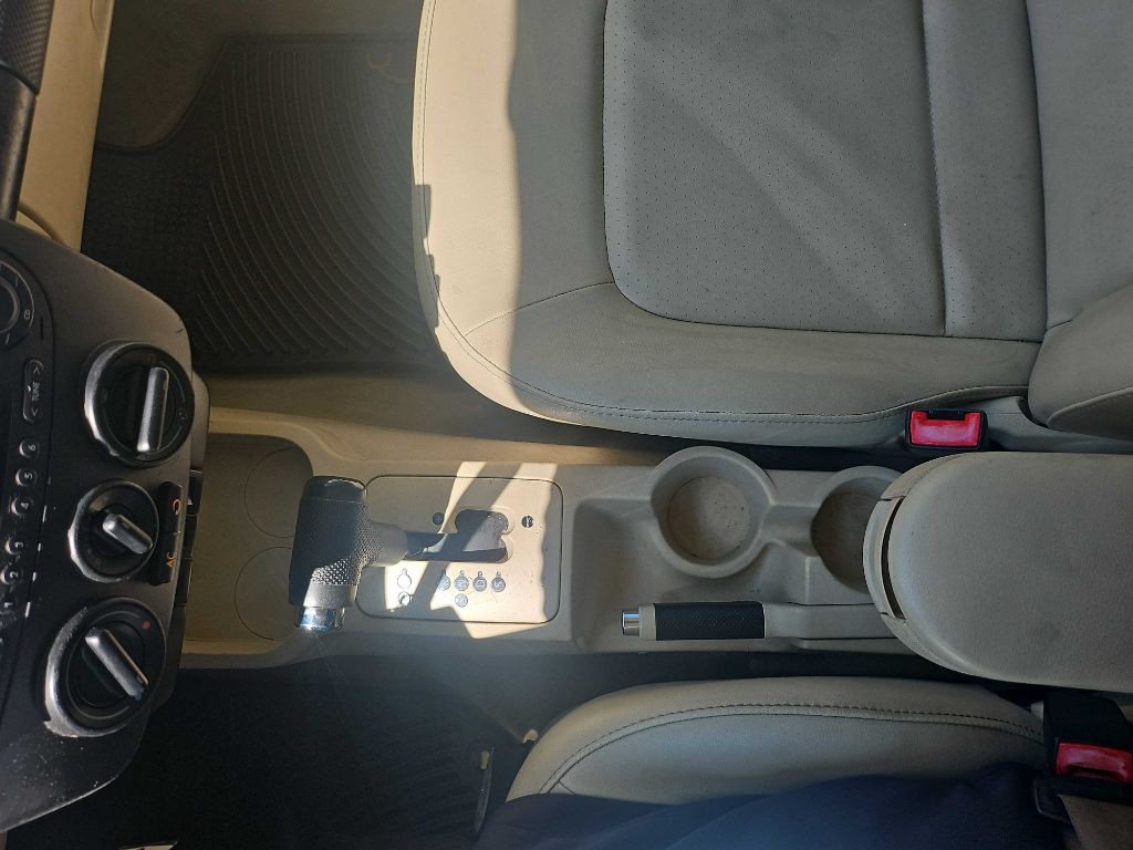 2007 Volkswagen Beetle Image 17