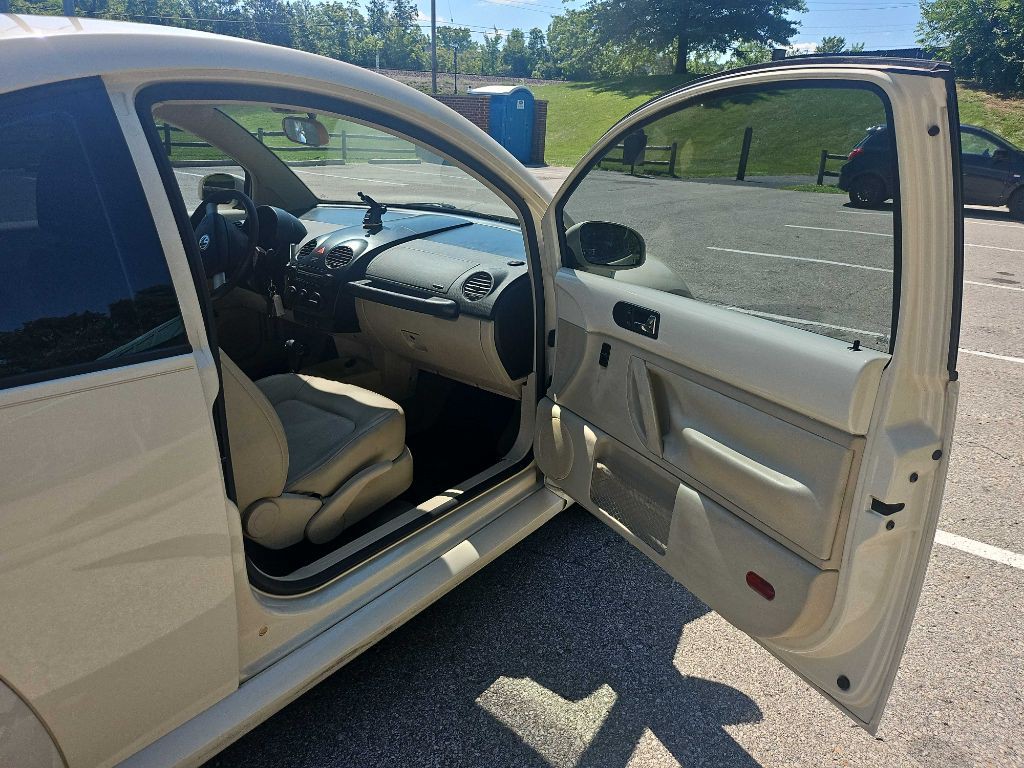 2007 Volkswagen Beetle Image 18