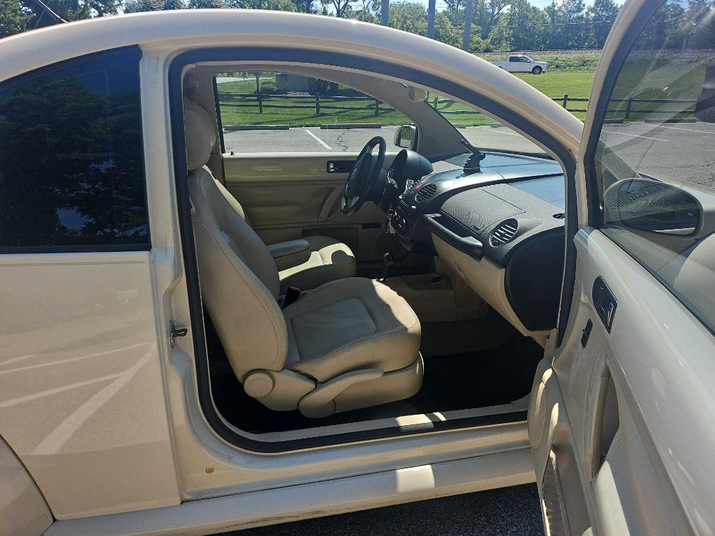 2007 Volkswagen Beetle Image 19