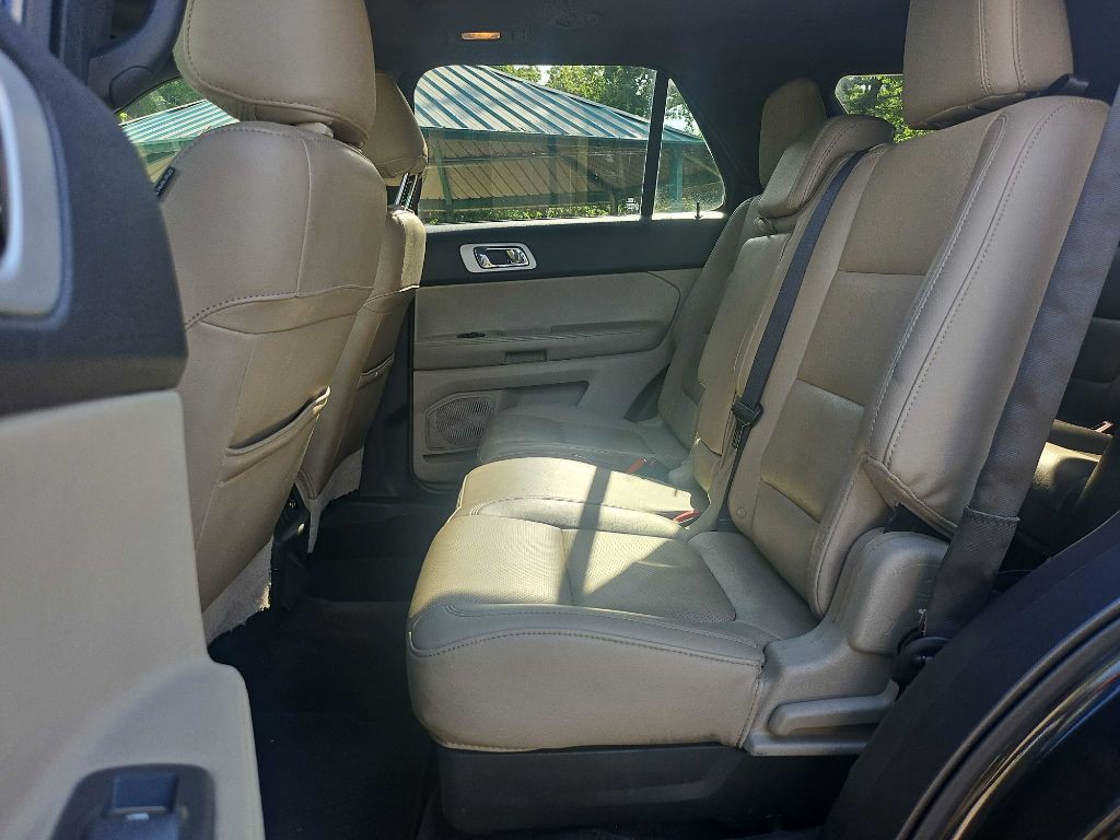 2015 Ford Explorer Image 26