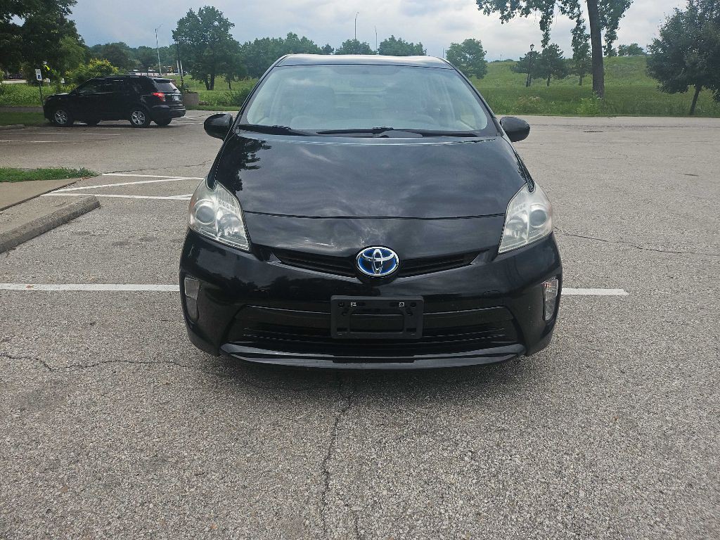 2012 Toyota Prius Image 2