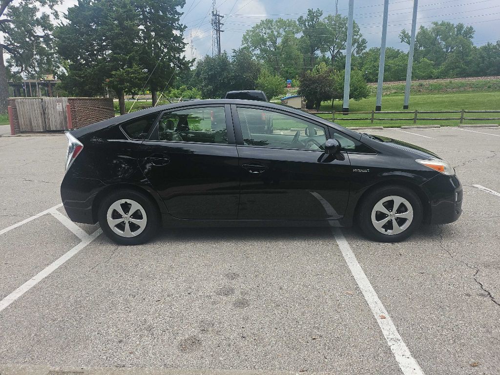 2012 Toyota Prius Image 3