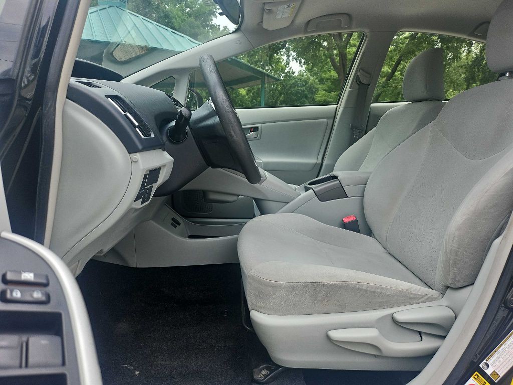 2012 Toyota Prius Image 9