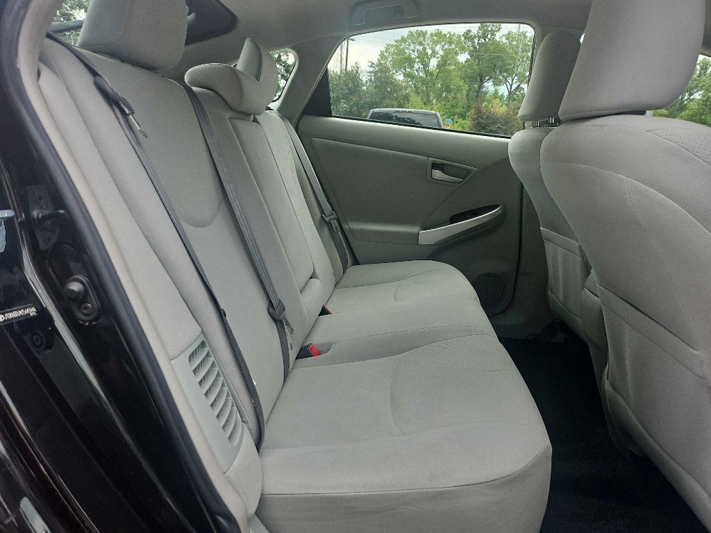 2012 Toyota Prius Image 25