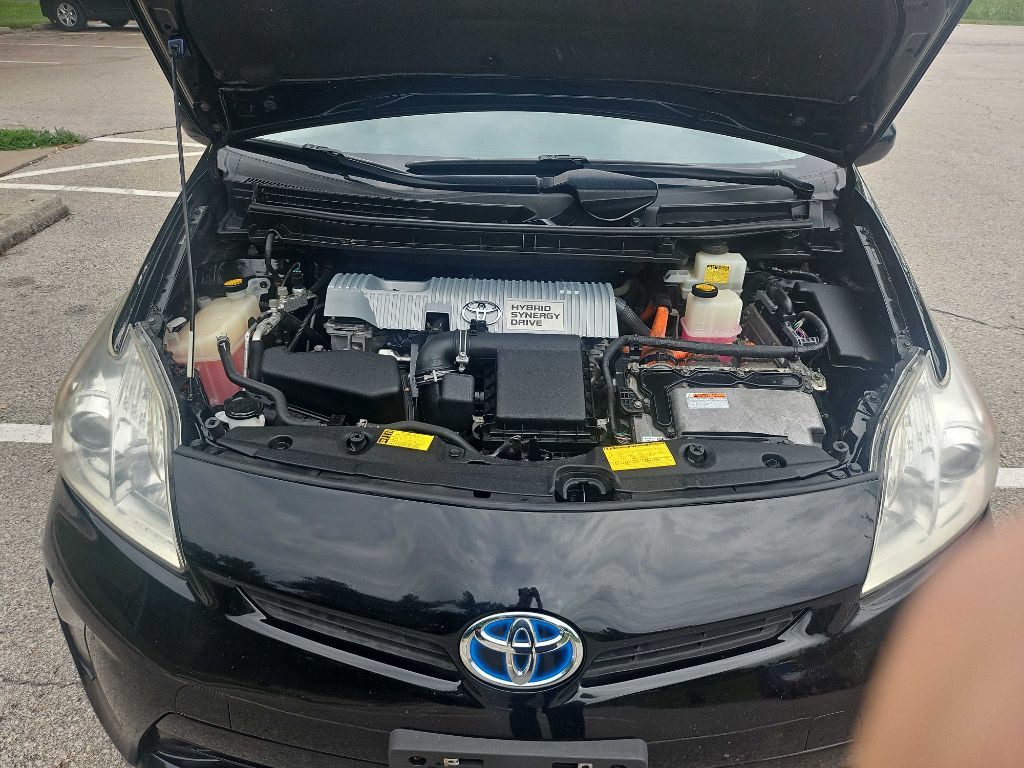 2012 Toyota Prius Image 35