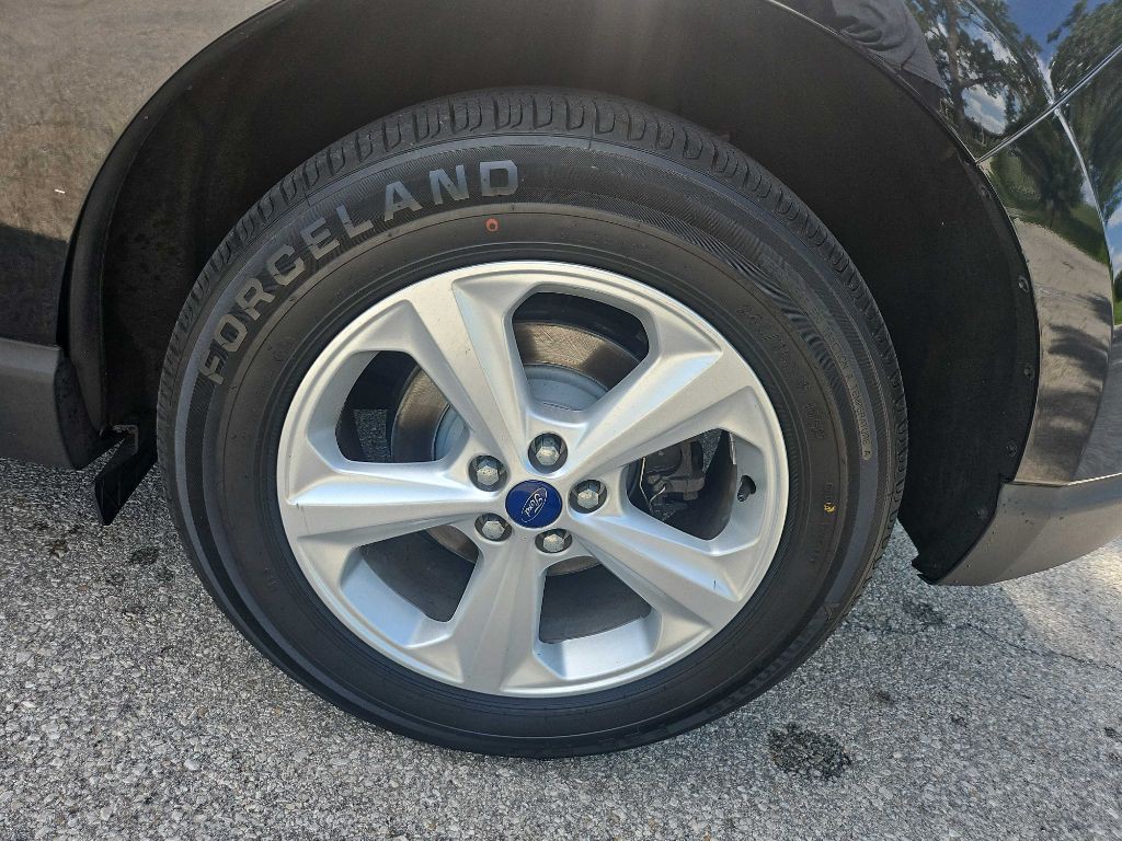 2017 Ford Edge Image 31