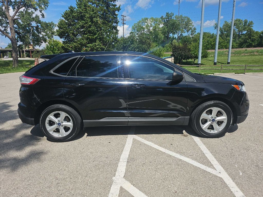 2017 Ford Edge Image 4