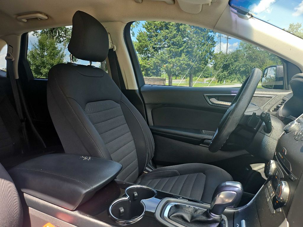 2017 Ford Edge Image 21