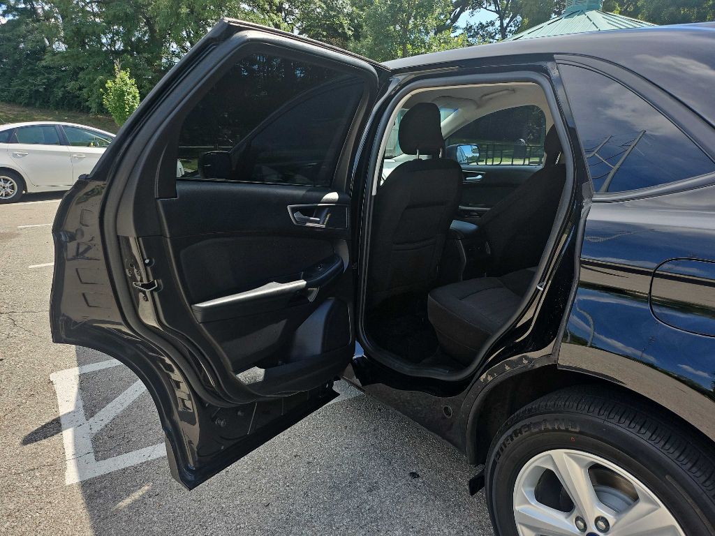 2017 Ford Edge Image 23