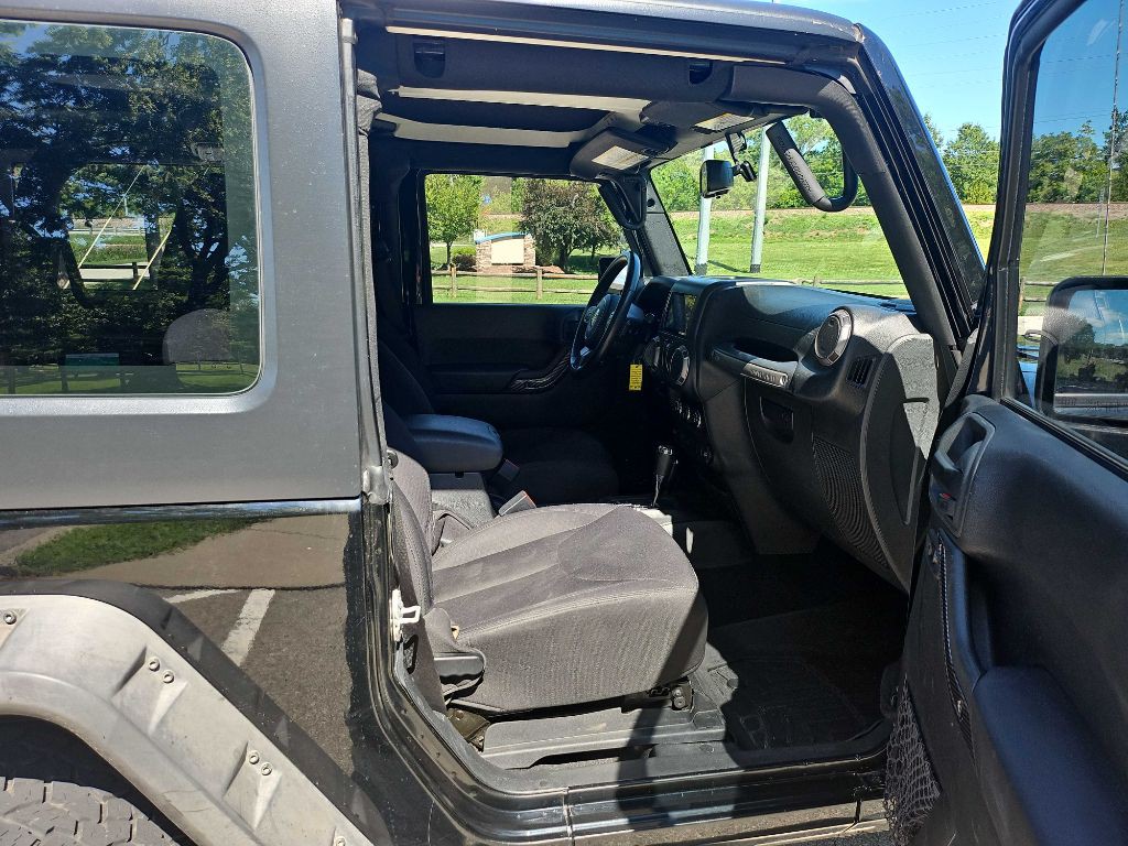 2015 Jeep Wrangler Image 19