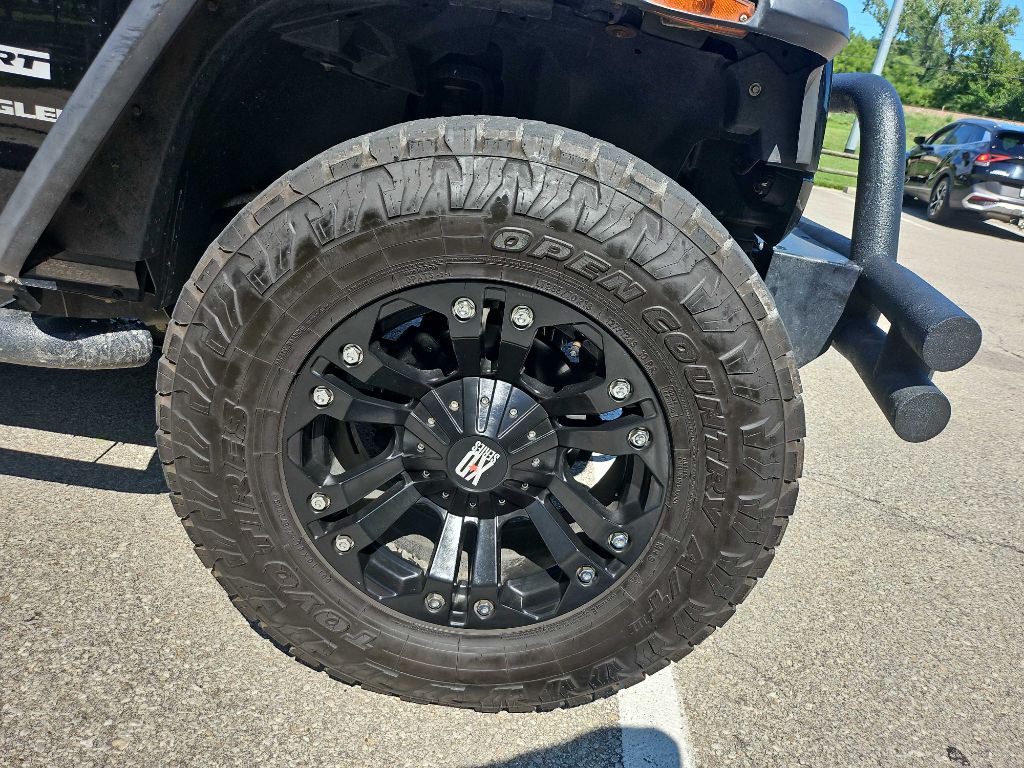 2015 Jeep Wrangler Image 28