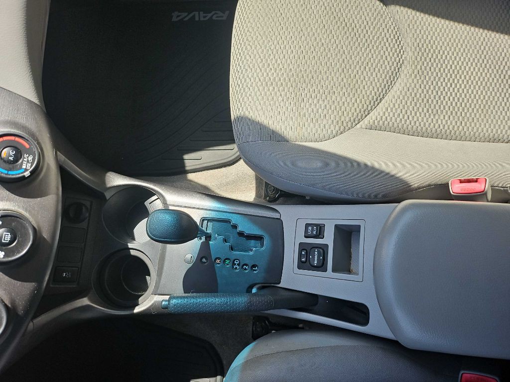 2012 Toyota Rav4 Image 16