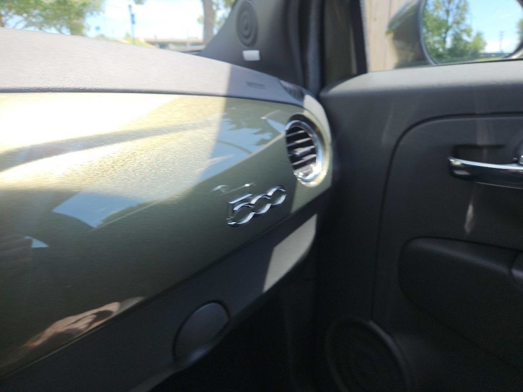 2012 FIAT 500 Image 31