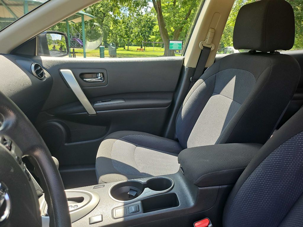 2014 Nissan Rogue Image 12