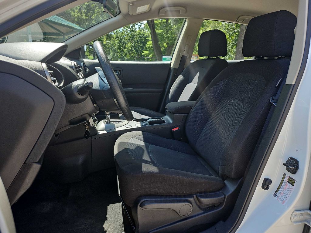 2014 Nissan Rogue Image 11