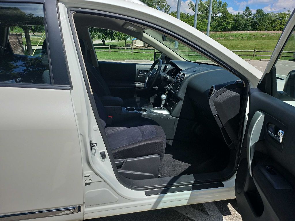 2014 Nissan Rogue Image 19