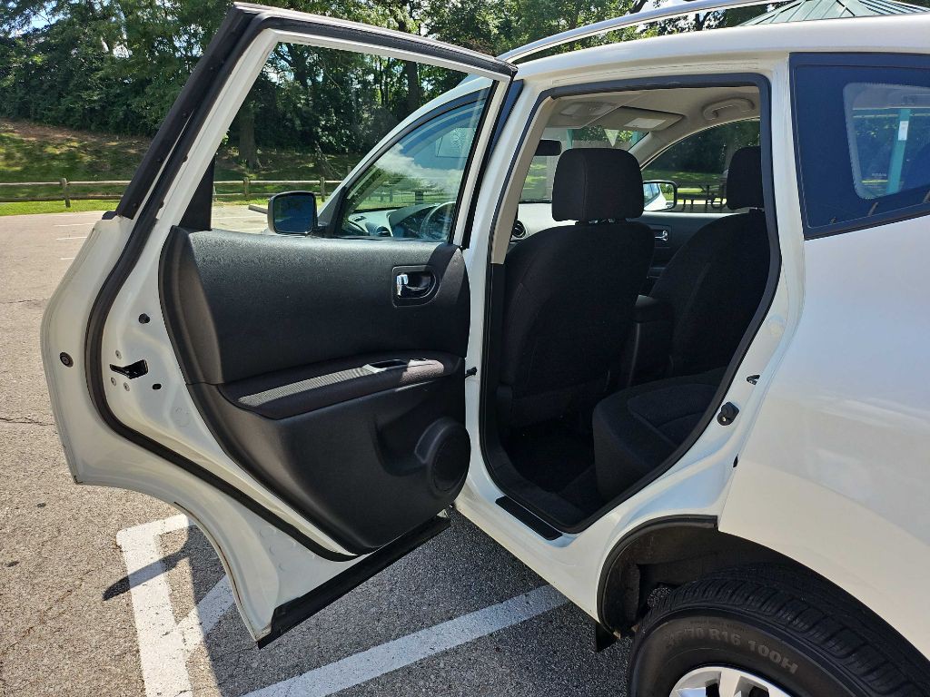 2014 Nissan Rogue Image 23