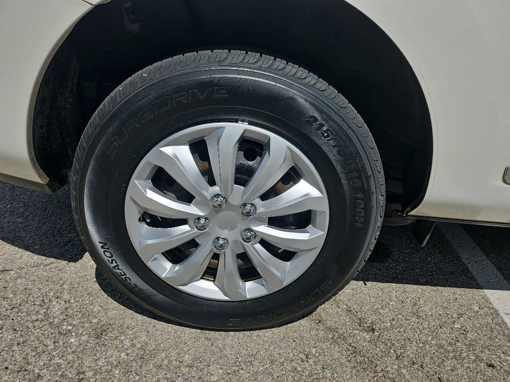 2014 Nissan Rogue Image 37