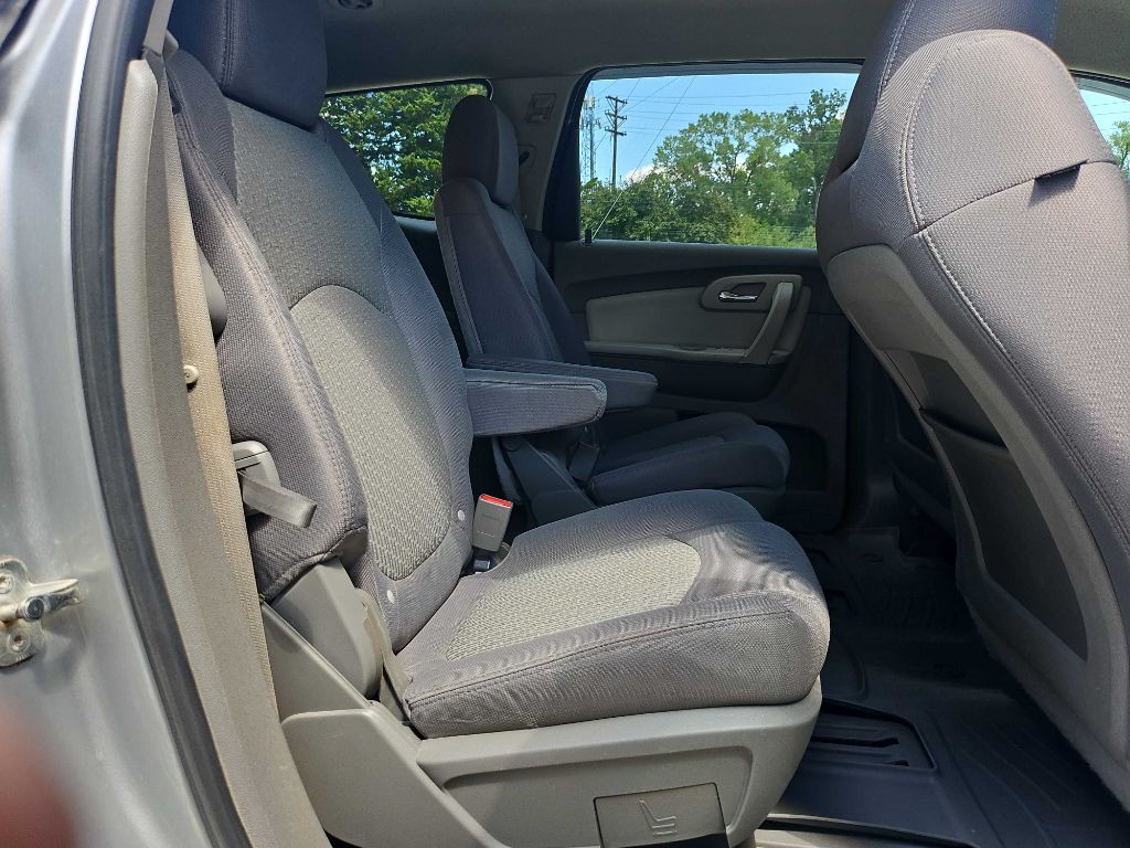 2011 Chevrolet Traverse Image 31